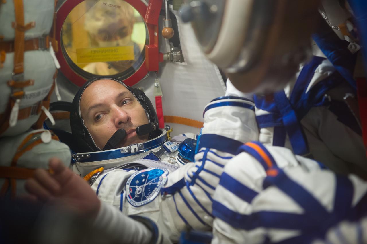 jsc2017e096674 (July 17, 2017) --- In the Integration Facility at the Baikonur Cosmodrome in Kazakhstan, Expedition 52-53 crewmember Randy Bresnik of NASA is seen inside his Soyuz MS-05 spacecraft July 17 during a fit dress rehearsal. Bresnik, Sergey Ryazanskiy of the Russian Federal Space Agency (Roscosmos) and Paolo Nespoli of the European Space Agency will launch July 28 on the Soyuz MS-05 spacecraft for a five-month mission on the International Space Station. Credit: Andrey Shelepin/Gagarin Cosmonaut Training Center