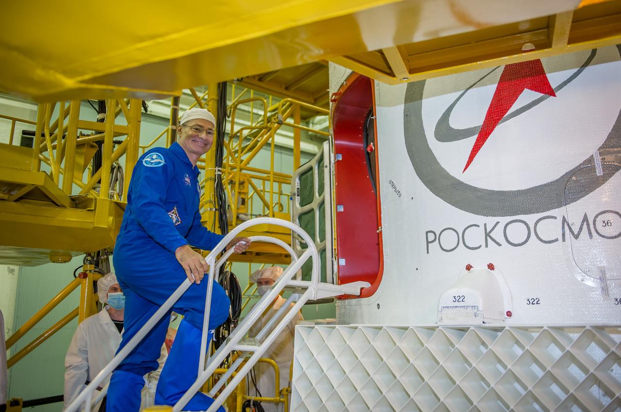 jsc2017e115140 (Sept. 7, 2017) --- At the Baikonur Cosmodrome in Kazakhstan, Expedition 53-54 crewmember Mark Vande Hei of NASA boards the Soyuz MS-06 spacecraft Sept. 7 during final fit check training activities. Vande Hei, Joe Acaba of NASA and Alexander Misurkin of Roscosmos will launch Sept. 13 on the Soyuz MS-06 spacecraft for a five and a half month mission on the International Space Station. Credit: Gagarin Cosmonaut Training Center/Irina Peshkova