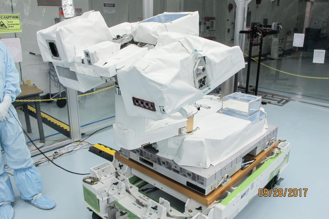 jsc2017e119287 (Sep. 28, 2017) --- Total and Spectral Solar Irradiance Sensor (TSIS) Thermal Pointing System (TPS) in its deployed configuration during spacewalk tool fit-checks and sharp edge inspection at NASA's Johnson Space Center. TSIS examines how Earth's atmosphere responds to solar ouput changes.