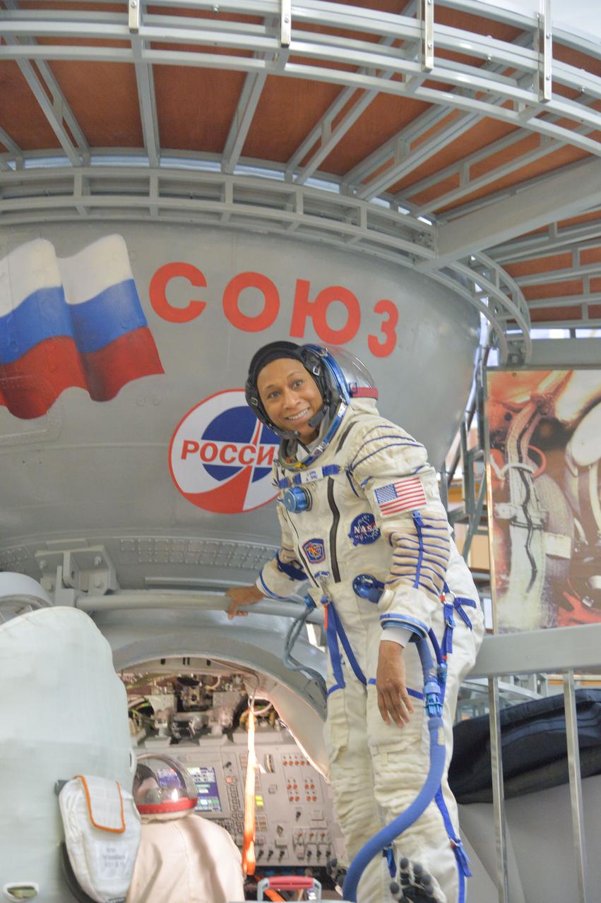 jsc2017e134970 - At the Gagarin Cosmonaut Training Center in Star City, Russia, Expedition 54-55 backup crewmember Jeanette Epps of NASA boards a Soyuz trainer Nov. 28 as part of her final qualification exam activities. Epps, Sergey Prokopyev of the Russian Federal Space Agency (Roscosmos) and Alexander Gerst of the European Space Agency are serving as backups to the prime crew, Anton Shkaplerov of Roscosmos, Scott Tingle of NASA and Norishige Kanai of the Japan Aerospace Exploration Agency (JAXA), who will launch Dec. 17 on their Soyuz MS-07 spacecraft for a five-month mission on the International Space Station...NASA/Elizabeth Weissinger.