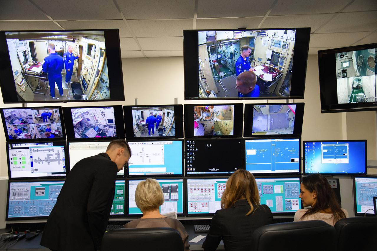 jsc2018e081045 (Sept. 12, 2018) --- At the Gagarin Cosmonaut Training Center in Star City, Russia, mission trainers monitor the activities of Expedition 57 crewmembers Alexey Ovchinin of Roscosmos and Nick Hague of NASA during the first day of their Soyuz qualification exams Sept. 13. Ovchinin and Hague are scheduled to launch Oct. 11 from the Baikonur Cosmodrome in Kazakhstan on the Soyuz MS-10 spacecraft for a six month mission on the International Space Station...NASA/Elizabeth Weissinger.