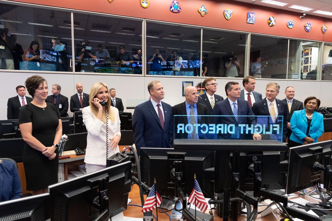 jsc2018e083377 – (Sept. 20, 2018) – Advisor to the President Ivanka Trump speaks to the crew aboard the International Space Station during a visit to the Mission Control Center at NASA’s Johnson Space Center.