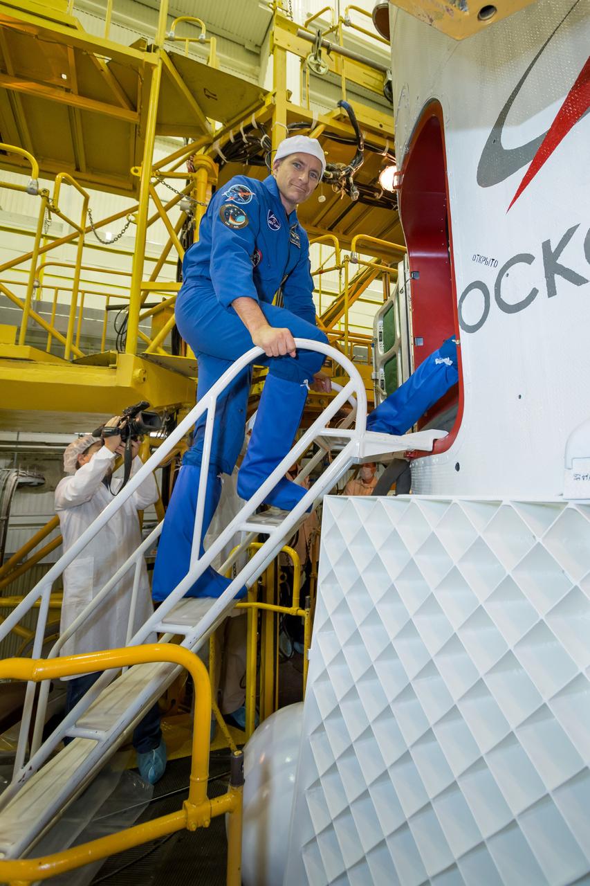 At the Baikonur Cosmodrome in Kazakhstan, Expedition 57 backup crewmember David Saint-Jacques of the Canadian Space Agency poses for pictures Oct. 6 as he boards the Soyuz MS-10 spacecraft for a final fit check. Saint-Jacques and Oleg Kononenko of Roscosmos are the backups to the prime crewmembers, Alexey Ovchinin of Roscosmos and Nick Hague of NASA, who will launch Oct. 11 from the Baikonur Cosmodrome on the Soyuz MS-10 spacecraft for a six-month mission on the International Space Station...NASA/Victor Zelentsov.