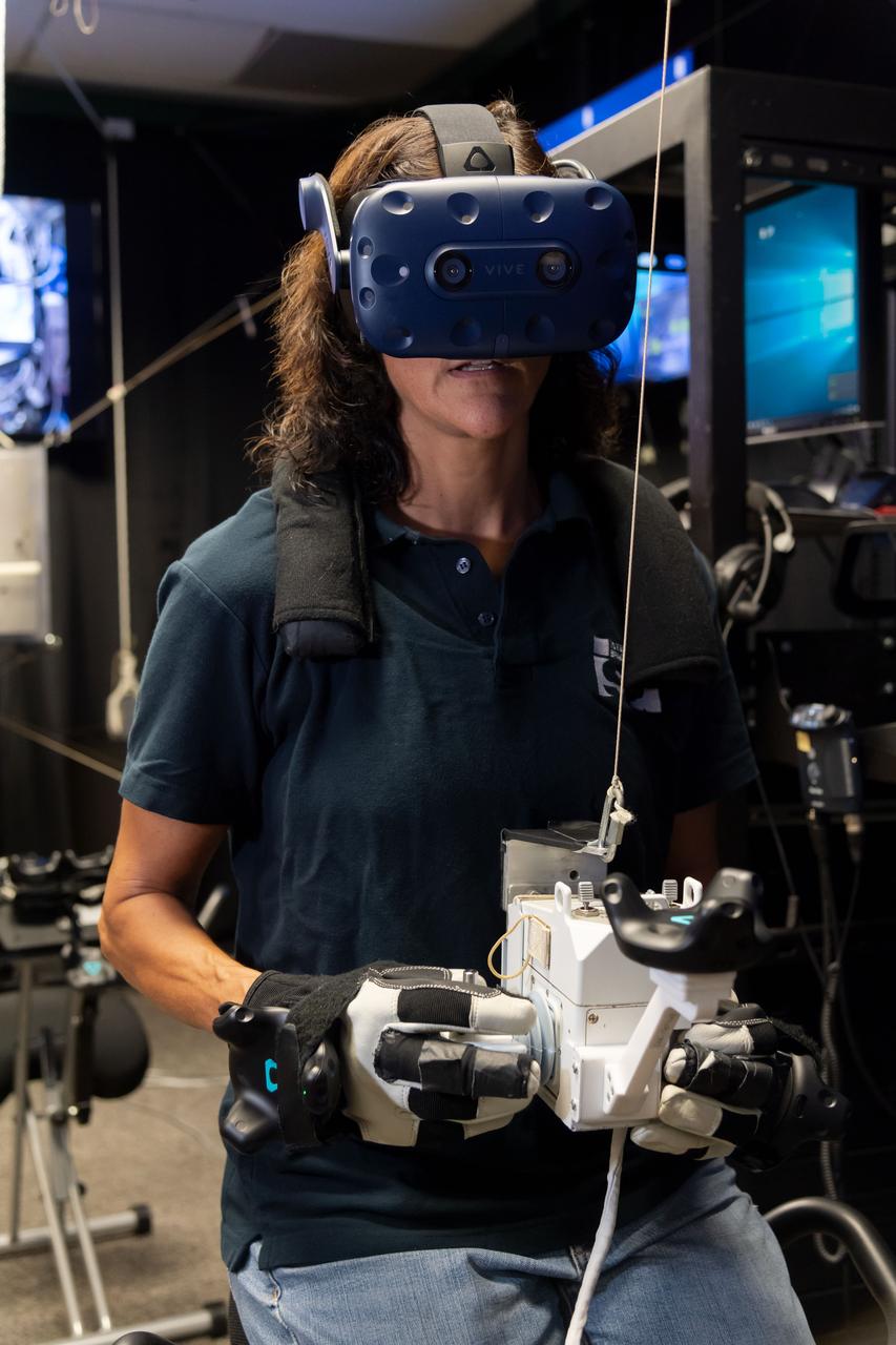 Commercial Crew Astronaut Suni Williams practices spacewalking in the Virtual Reality Lab at Johnson Space Center in Houston. The training provides real-time graphics and motion simulators to replicate the space environment. NASA’s Commercial Crew Program is working with Boeing and SpaceX to return human spaceflight launches to the United States in 2019. Williams is assigned to Boeing’s first operational mission after the company’s test flight with crew.