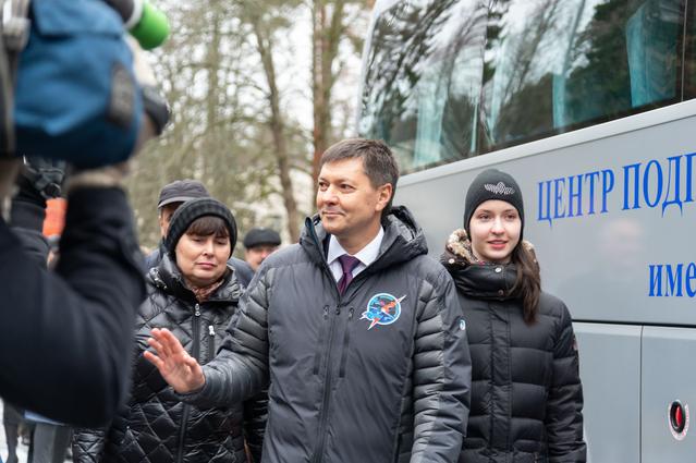 NASA image: jsc2018e097270 - At the Gagarin Cosmonaut Training Center in Star City, Russia, Expedition 58 crewmember Oleg Kononenko of Roscosmos walks to a waiting bus Nov. 19 that will take him and his crewmates to a nearby airfield for a flight to their launch site