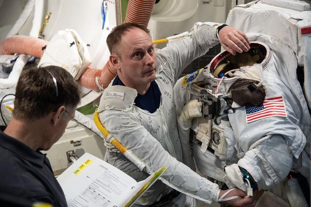 NASA image: Commercial Crew Program Astronaut Training - Chris Ferguson and 