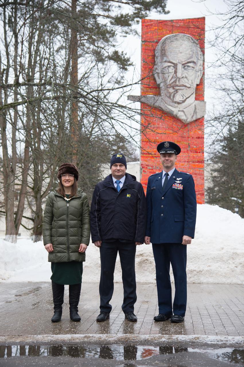 At the Gagarin Cosmonaut Training Center in Star City, Russia, Expedition 59 crewmembers Christina Koch of NASA (left), Alexey Ovchinin of Roscosmos (center) and Nick Hague of NASA (right) pose for pictures Feb. 26 in front of the statue of Vladimir Lenin as they prepared to depart for their launch site at the Baikonur Cosmodrome in Kazakhstan for final pre-launch training. They will launch on March 14, U.S. time, on the Soyuz MS-12 spacecraft from the Baikonur Cosmodrome in Kazakhstan for a six-and-a-half month mission on the International Space Station.  NASA/Beth Weissinger 