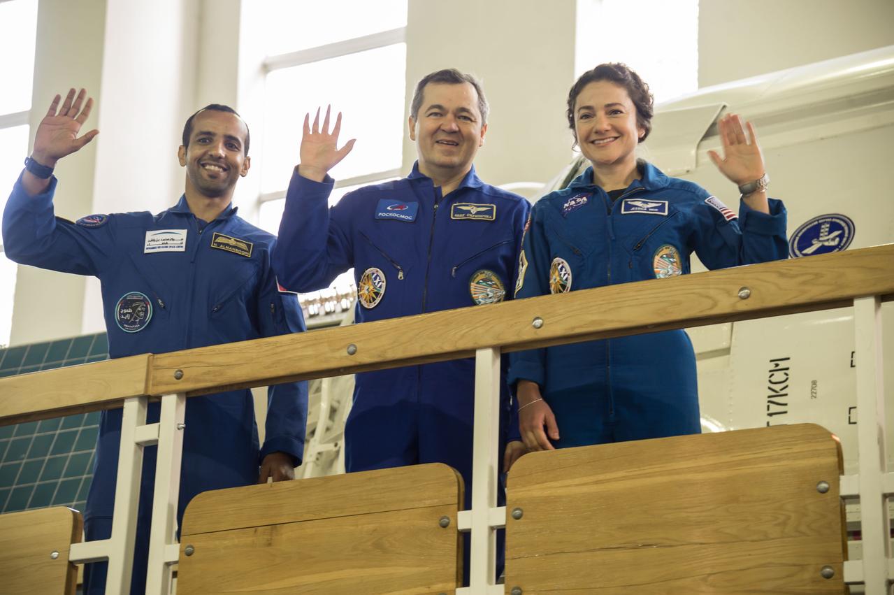 jsc2019e051806 - At the Gagarin Cosmonaut Training Center in Star City, Russia, the next crew to launch to the International Space Station posed for pictures Aug. 29 during their final qualification exams for flight. From left to right are United Arab Emirates spaceflight participant Hazzaa Ali Almansoori, and Expedition 61 crewmembers Oleg Skripochka of Roscosmos and Jessica Meir of NASA. They will launch Sept. 25 from the Baikonur Cosmodrome in Kazakhstan on the Soyuz MS-15 spacecraft...NASA/Beth Weissinger.