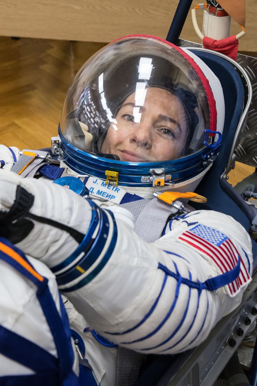 In the Integration Building at the Baikonur Cosmodrome in Kazakhstan, Expedition 61 crewmember Jessica Meir of NASA undergoes a pressure and leak check of her Russian Sokol launch and entry suit Sept. 11 for a fit check aboard the Soyuz MS-15 spacecraft. Meir, Hazzaa Ali Almansoori of the United Arab Emirates and Expedition 61 crewmember Oleg Skripochka of Roscosmos will launch Sept. 25 on the Soyuz MS-15 spacecraft from the Baikonur Cosmodrome for a mission on the International Space Station.  NASA/Victor Zelentsov 