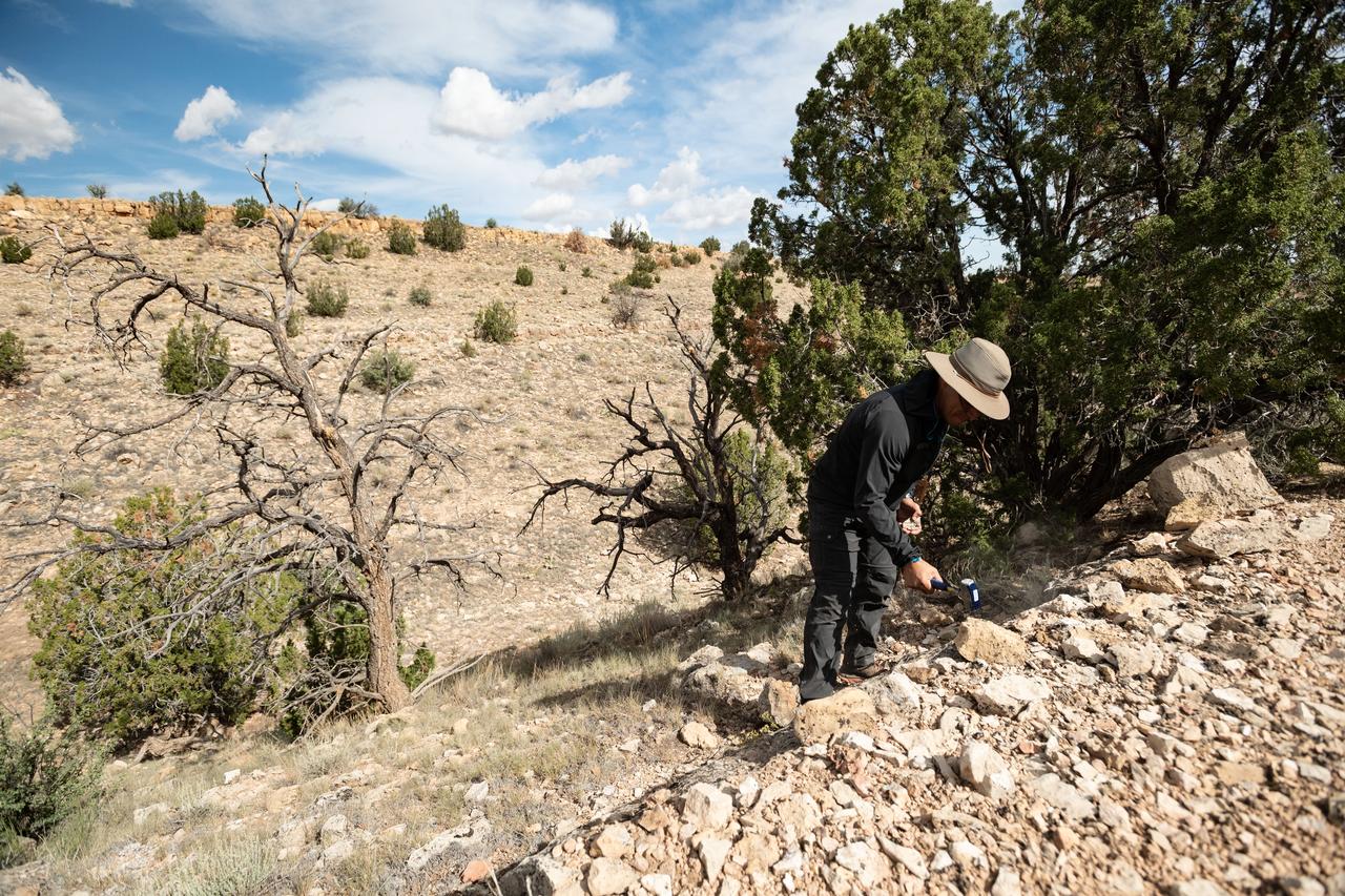 jsc2019e054874 (09-16-19) --- 2017 NASA astronaut candidate Frank Rubio during geology training in Arizona. Photo Credit: (NASA/Bill Stafford)