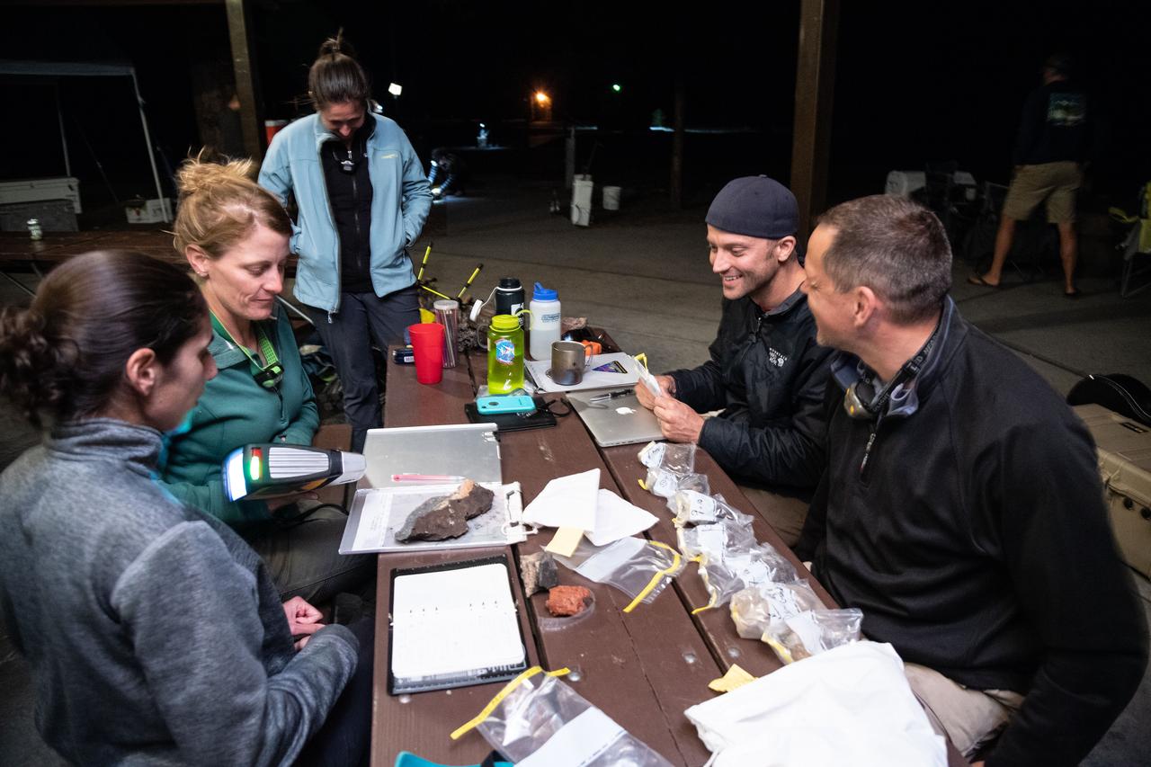 jsc2019e054997 (09-16-19) --- 2017 NASA astronaut candidates gather for data collection during geology training in Arizona. Photo Credit: (NASA/Bill Stafford)