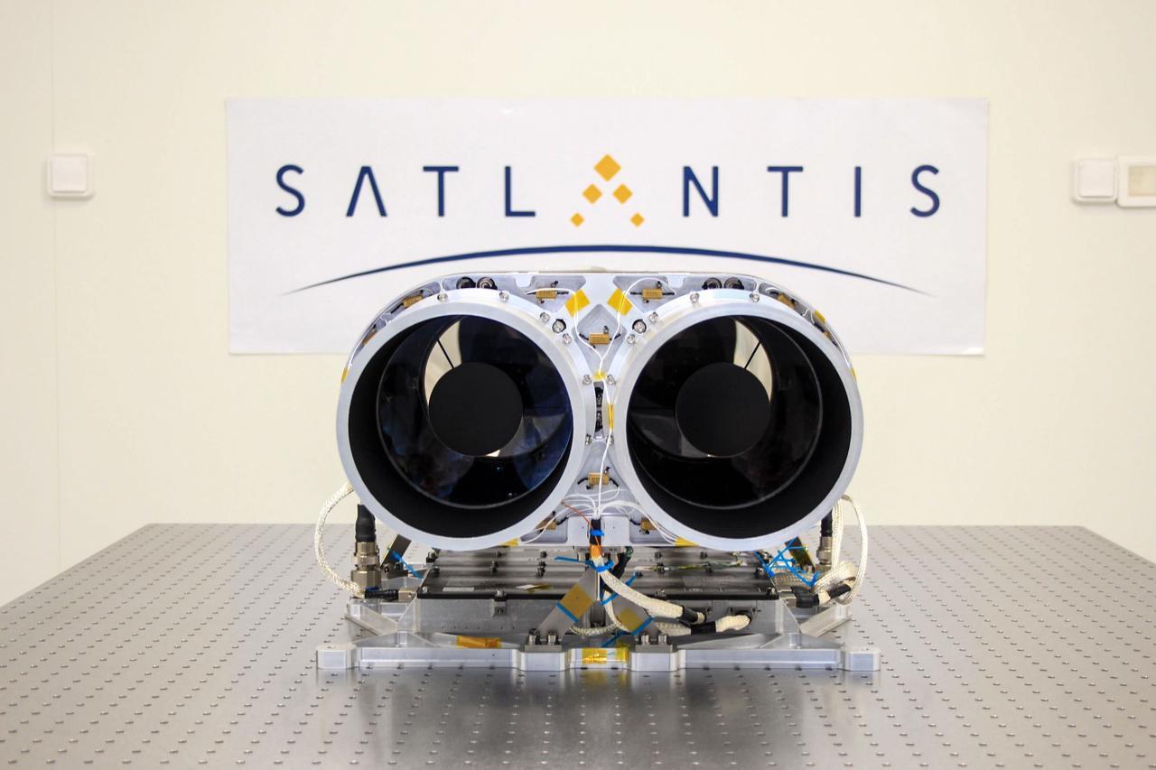 jsc2019e062139 910/16/2019) --- Preflight view of the iSIM IOD flight unit. The iSIM, integrated Standard Imager for Microsatellites developed by SATLANTIS is a new generation High-Resolution optical payload binocular telescope for Earth observation, the design combines class leading performance, via the utilization of cutting-edge technologies, significantly reduced build times and a new level of affordability. This combination approach will provide industries and governments with the ability to acquire and access unparalleled high-resolution data. Image courtesy of: SATLANTIS