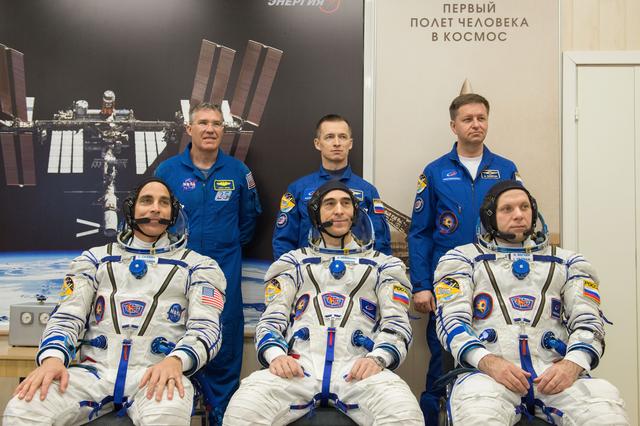 NASA image: Expedition 63 Preflight