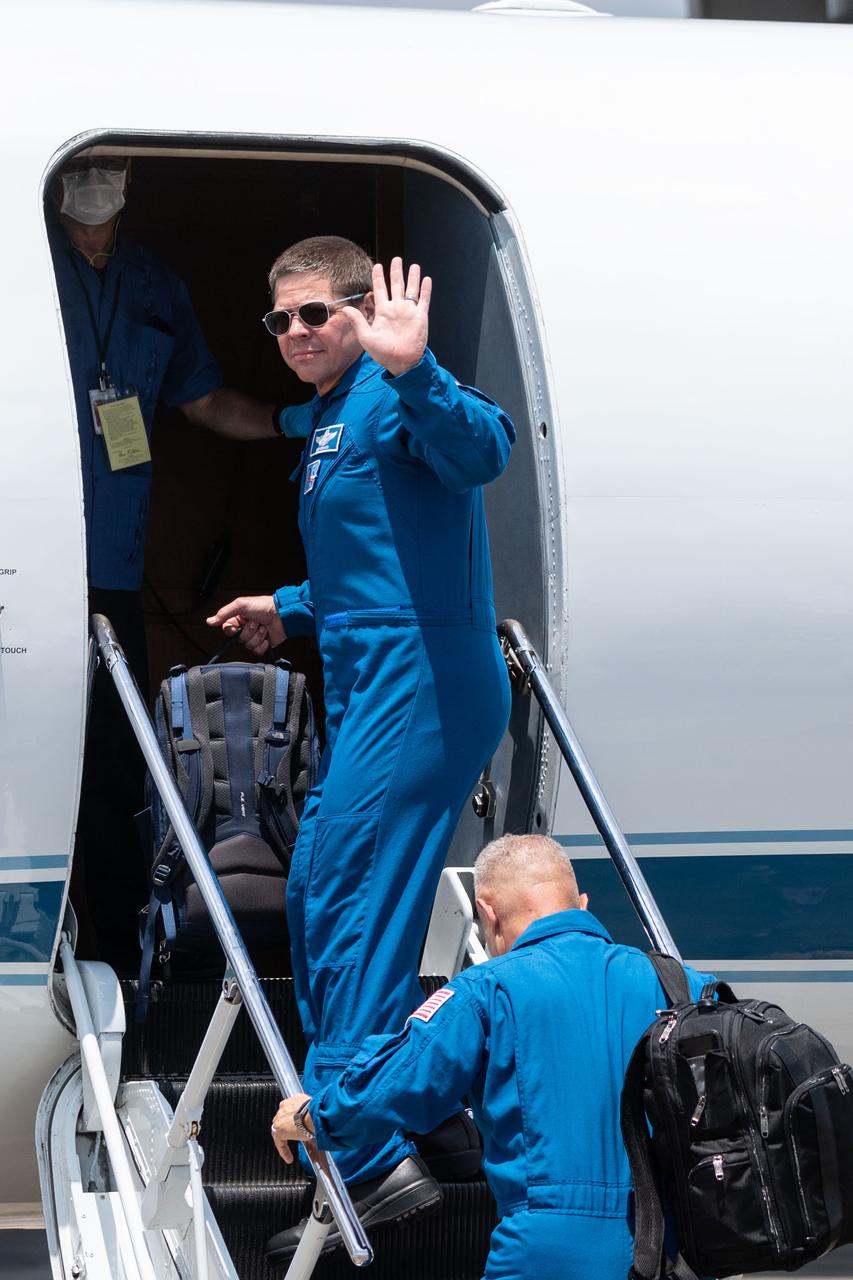 Date: 05-20-2020 Location: Ellington Field - Hangar 276 Tarmac Subject: At Ellington Field near NASA’s Johnson Space Center in Houston, astronauts Robert Behnken(facing) and Douglas Hurley board the Gulfstream jet that will carry them to the agency’s Kennedy Space Center in Florida on May 20, 2020, in preparation for NASA’s SpaceX Demo-2 mission. Under NASA’s Commercial Crew Program, Behnken and Hurley will be the first astronauts to launch to the International Space Station from U.S. soil since the end of the Space Shuttle Program in 2011. Liftoff of the SpaceX Falcon 9 rocket and Crew Dragon spacecraft is scheduled for 4:33 p.m. on May 27 from Kennedy’s Launch Complex 39A.