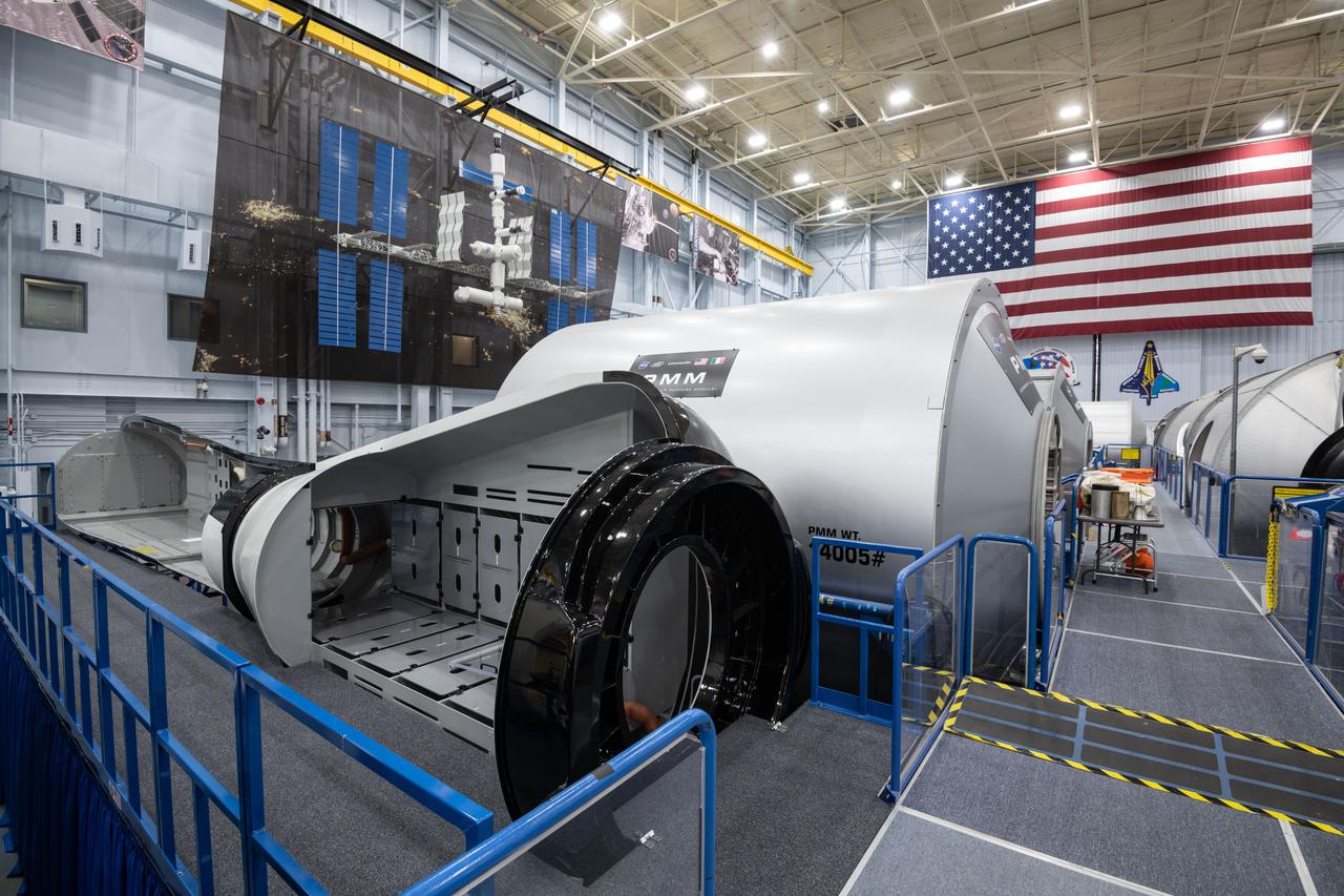 jsc2021e004393 (Jan. 21, 2021) --- Internal view of the Sierra Nevada Dream Chaser mockup located in Building 9N, Space Vehicle Mockup Facility (SVMF) at the NASA Johnson Space Center.