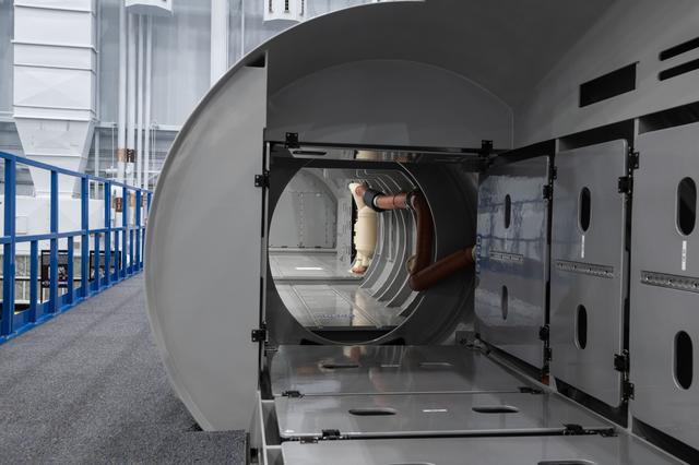 NASA image: Sierra Nevada Company Dream Chaser