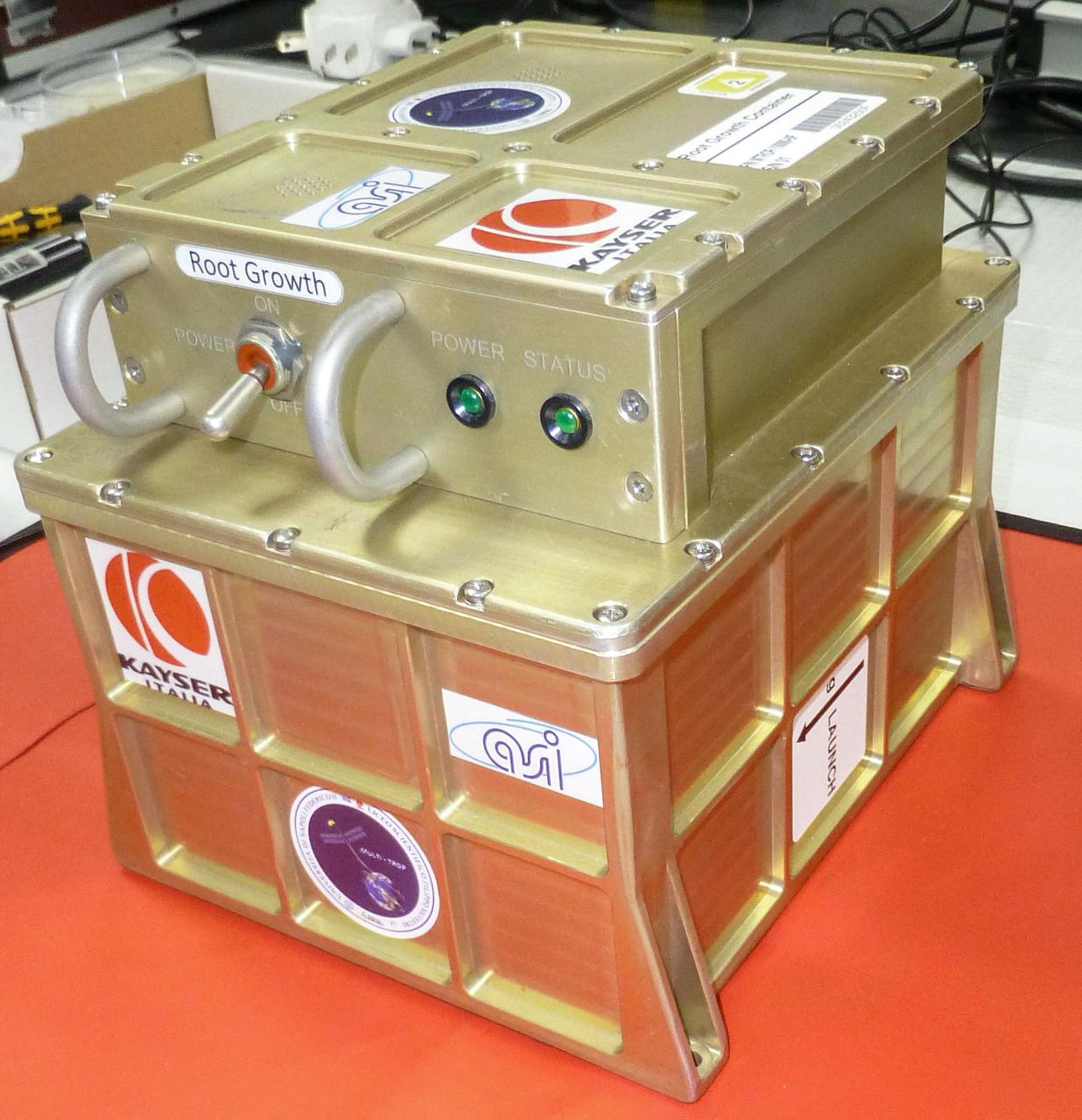 jsc2021e009420 93/2/2021) --- A preflight view of the active configuration of BIOKON. BIOKON is a facility that provides a dedicated environment to perform life science experiments in microgravity.  Image Courtesy of Kayser Italia