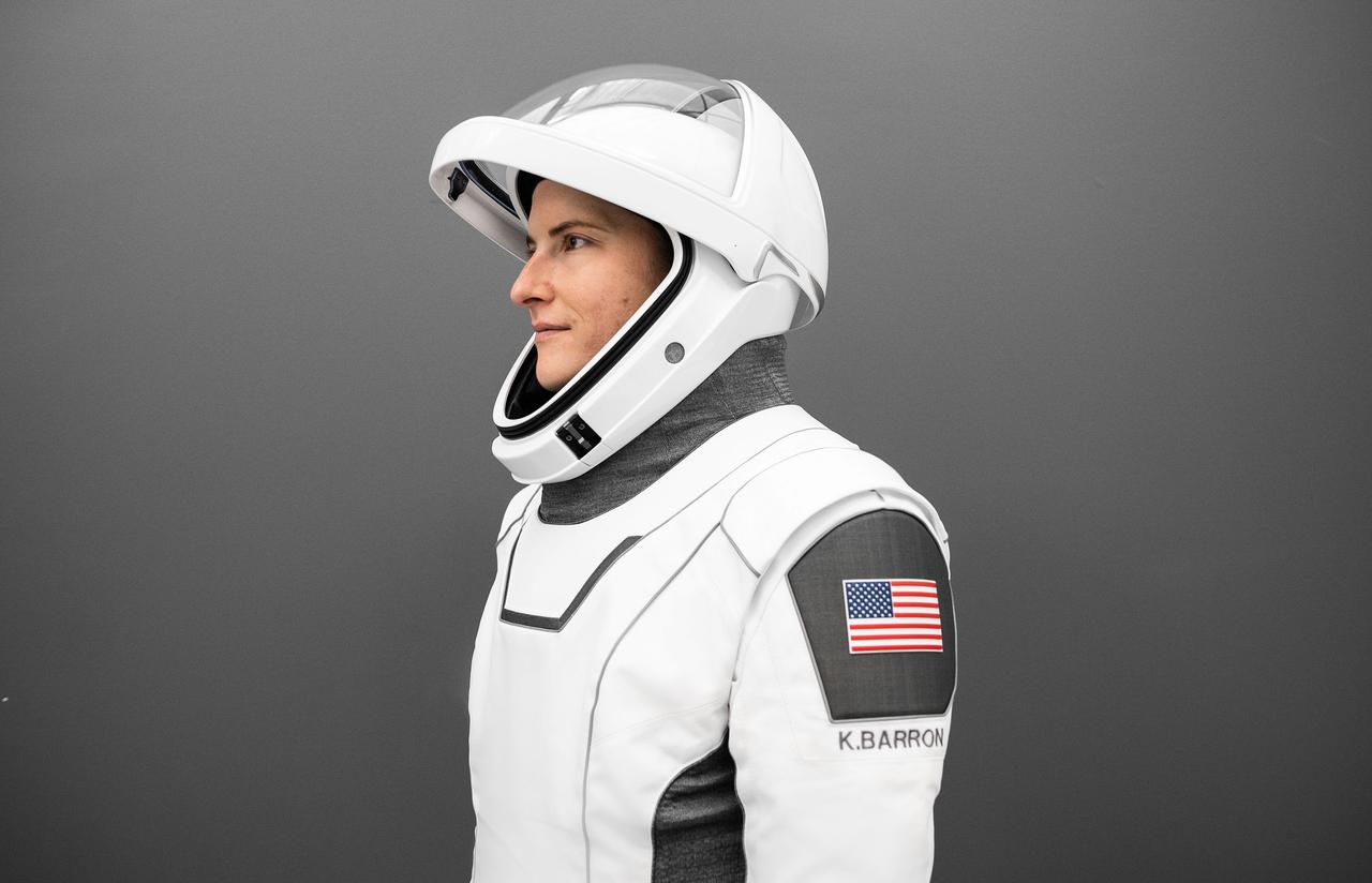 jsc2021e043030 (Aug. 31, 2021) --- NASA astronaut and SpaceX Crew-3 Mission Specialist Kayla Barron is pictured in her spacesuit during a training session at SpaceX headquarters in Hawthorns, California. Credit: SpaceX