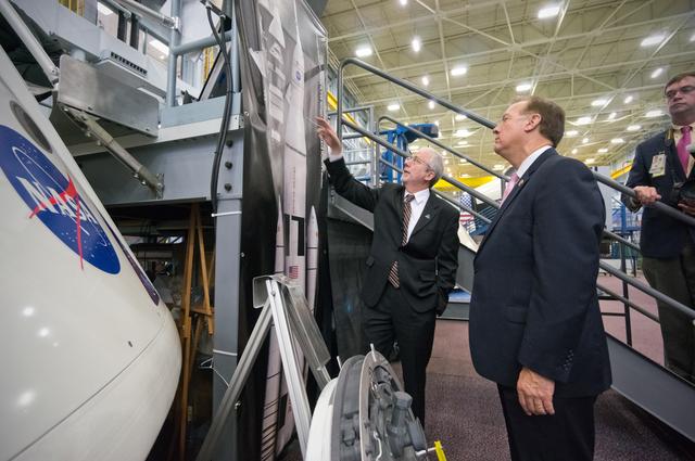 NASA image: Texas Congressmen visit Orion