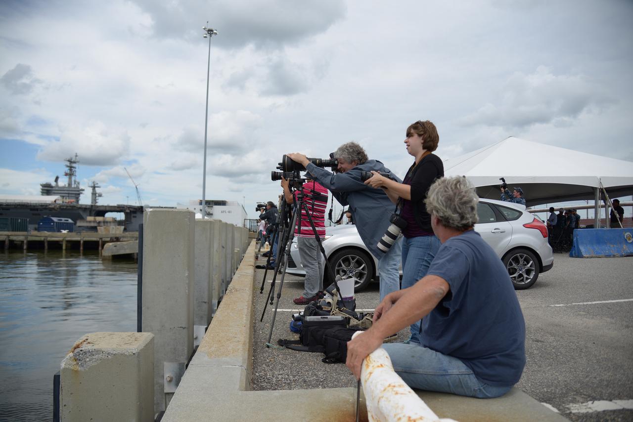 Media and NASA Social participants view Orion recovery operations and tour the USS Arlington at the Norfolk Naval base in Virginia on Aug. 15, 2013. Part of Batch image transfer from Flickr.