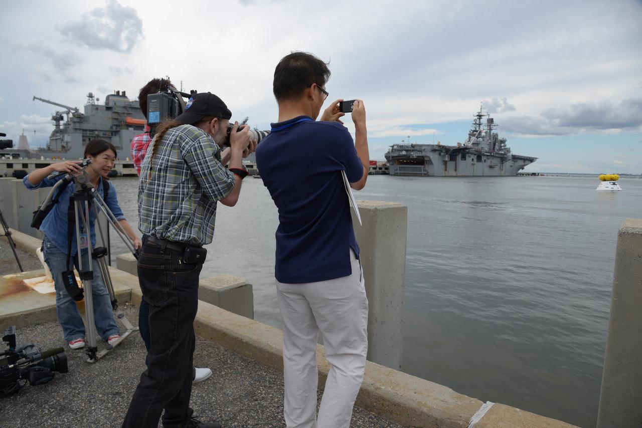 Media and NASA Social participants view Orion recovery operations and tour the USS Arlington at the Norfolk Naval base in Virginia on Aug. 15, 2013. Part of Batch image transfer from Flickr.