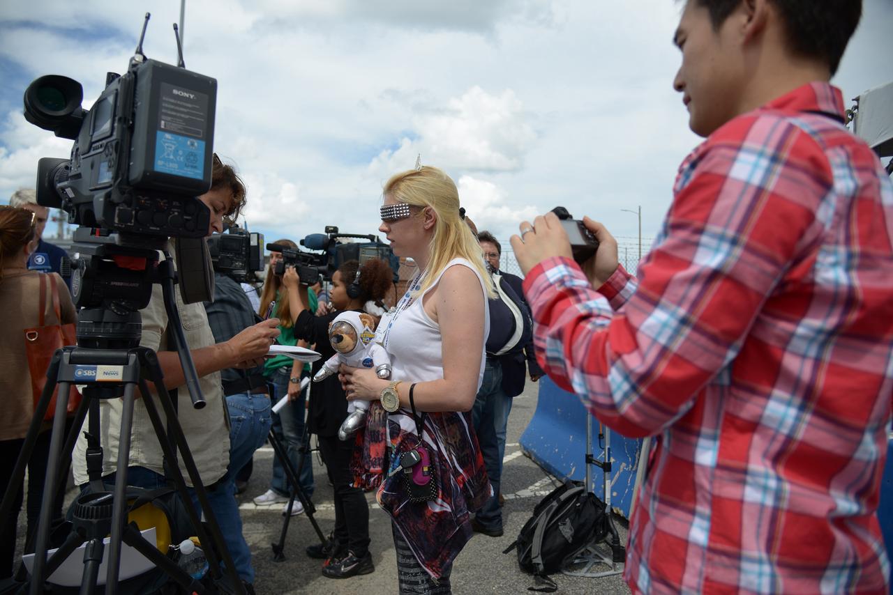 Media and NASA Social participants view Orion recovery operations and tour the USS Arlington at the Norfolk Naval base in Virginia on Aug. 15, 2013. Part of Batch image transfer from Flickr.