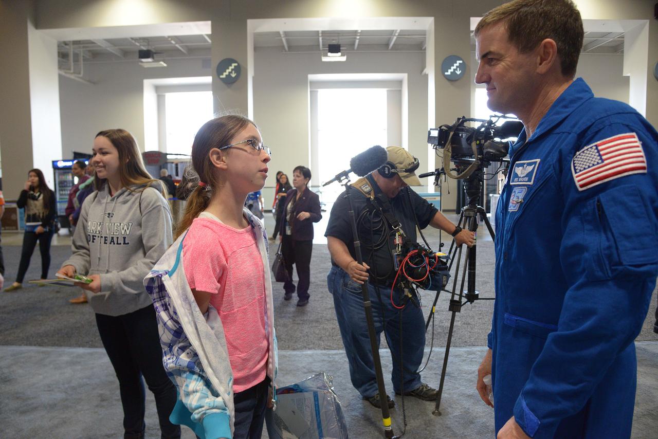 Astronaut Rex Walheim meets students at the USA Science and Engineering Festival in Washington on April 25, 2014. Part of Batch image transfer from Flickr.