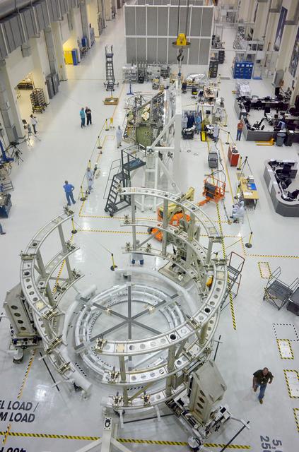 NASA image: Orion Weight and Center of Gravity Test