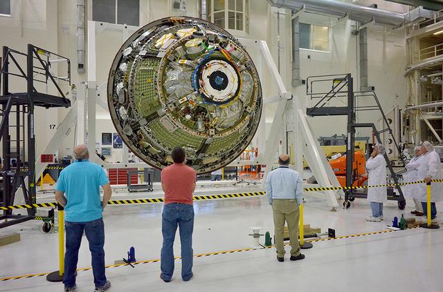 NASA image: Orion Weight and Center of Gravity Test