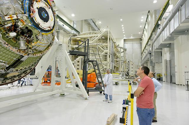 NASA image: Orion Weight and Center of Gravity Test