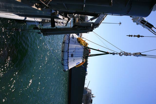 NASA image: Orion Underway Recovery Tests 3 & 4