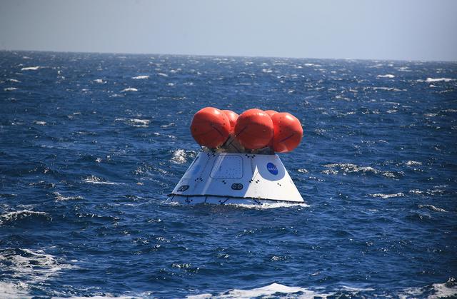 NASA image: Orion Underway Recovery Tests 3 & 4