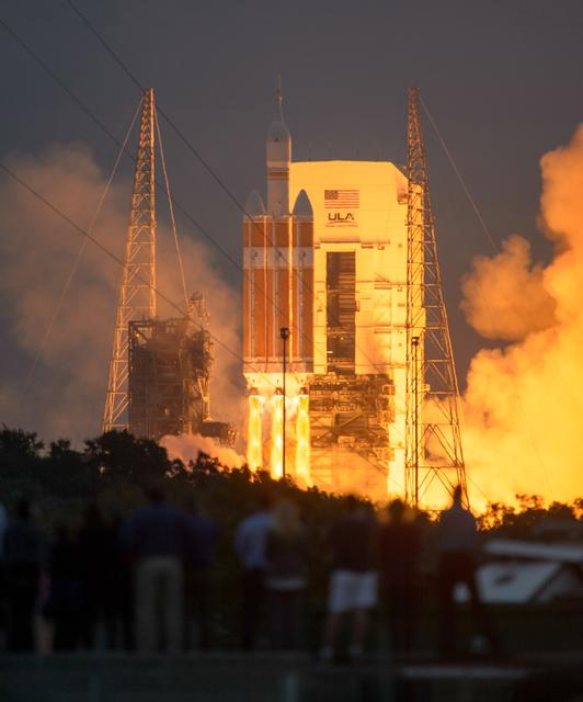 NASA image: Orion Exploration Flight Test