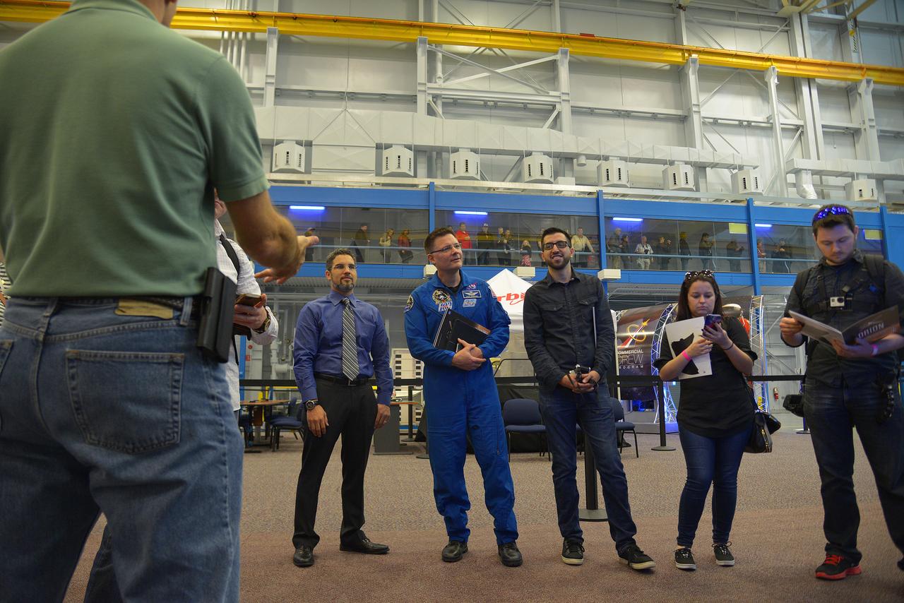 #Tweeunion social media participants talk with Orion engineer Stu McClung and astronaut Doug Wheelock about Orion's first flight in the Space Vehicle Mockup Facility in Building 9 of Johnson Space Center in Houston on Jan. 30, 2015. Part of Batch image transfer from Flickr.