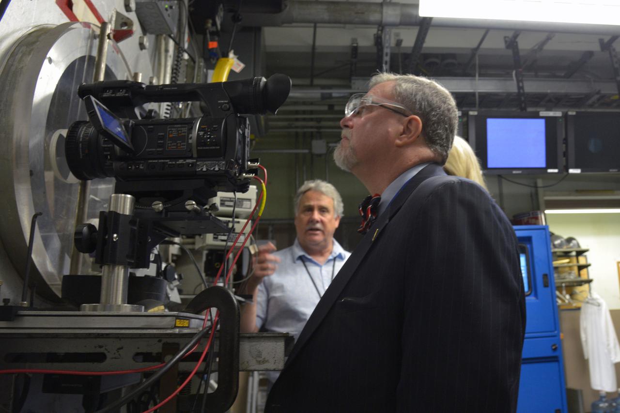 The Orion leadership visited Ames Research Center in California on March 2, 2015 to recognize the great work performed at the center in support of Orion's first flight, Exploration Flight Test-1 (EFT-1). Part of Batch image transfer from Flickr.