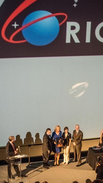 NASA image: Orion recognizes Houston team members