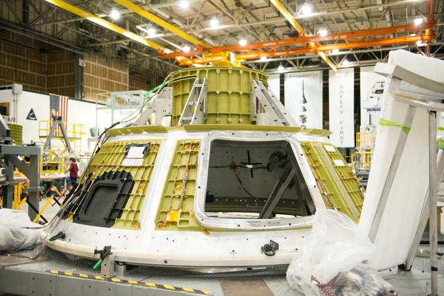 NASA image: Orion EM1 Cone and frwd Bulkhead Section