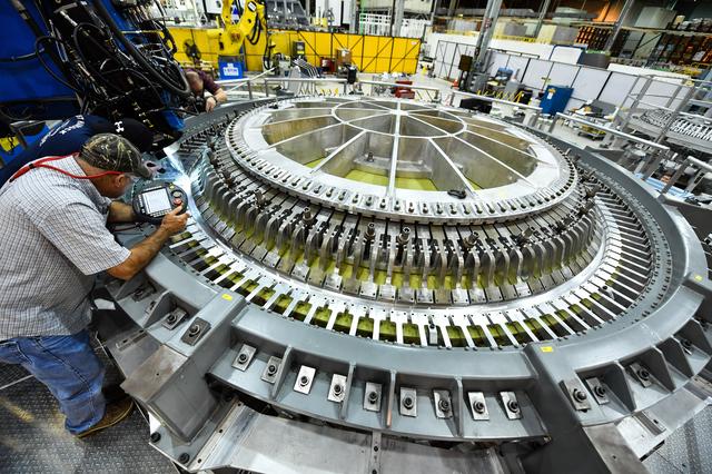 NASA image: Orion STA PV4 Weld