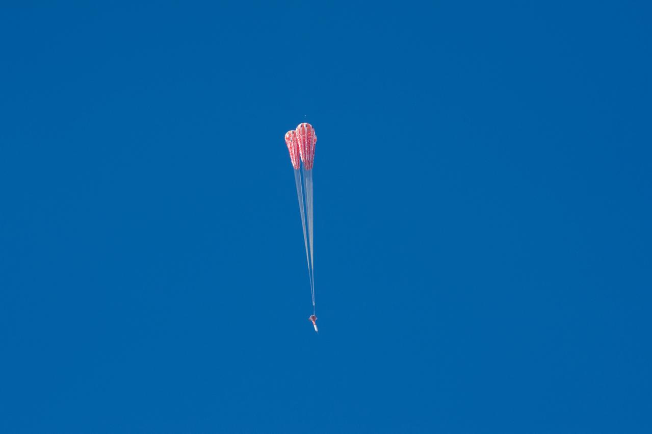 An Orion parachute test to qualify for mission with crew takes place at the U.S. Army Yuma Proving Ground in Yuma, Arizona on Sept. 30, 2016. Part of Batch image transfer from Flickr.