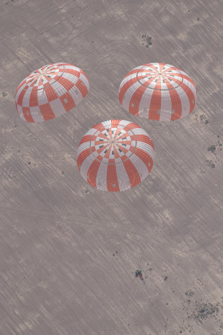 An Orion parachute test to qualify for mission with crew takes place at the U.S. Army Yuma Proving Ground in Yuma, Arizona on Sept. 30, 2016. Part of Batch image transfer from Flickr.