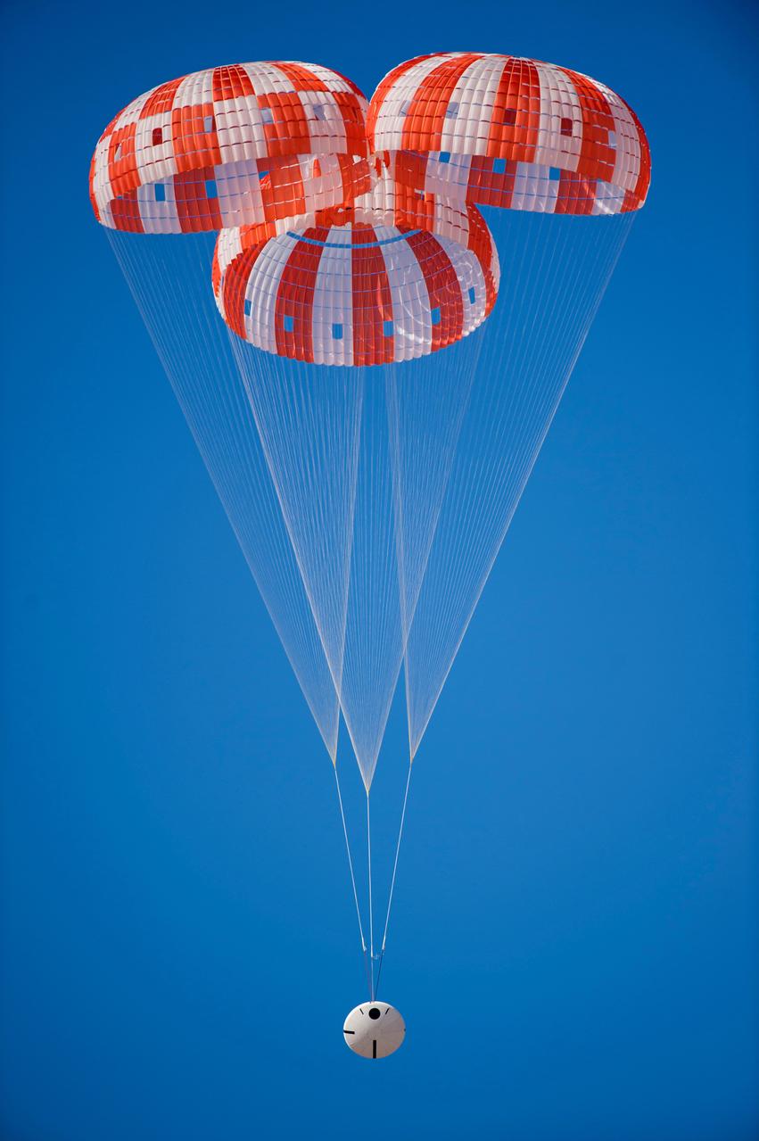 A successful Orion parachute test takes place at U.S. Army Yuma Proving ground in Arizona on March 8, 2017. This is the second test in a series of eight that will certify Orion's parachutes for human space flight.