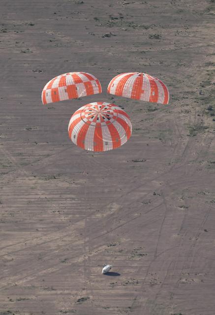 NASA image: 3-8-2017 Orion Parachute Test