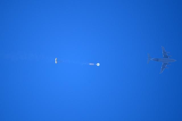 NASA image: Orion's parachutes measure up in high pressure test