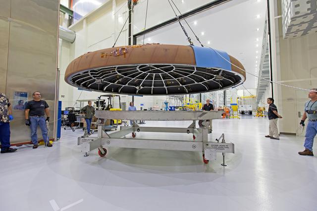 NASA image: Orion Heat Shield Move
