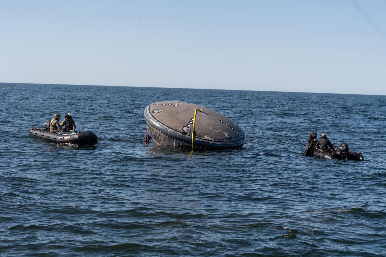 The Orion Crew Module Uprighting System (CMUS) and Neutral Buoyancy Laboratory team completed two successful sea tests off the coast of Galveston, Texas, Dec. 1-3, 2018. CMUS is designed to inflate five bags after the Orion spacecraft and its crew splash down after returning from deep space missions, enabling the capsule to upright itself. NASA partnered with United States Coast Guard and Air Force and Texas A&M Galveston teams to perform the tests operations.