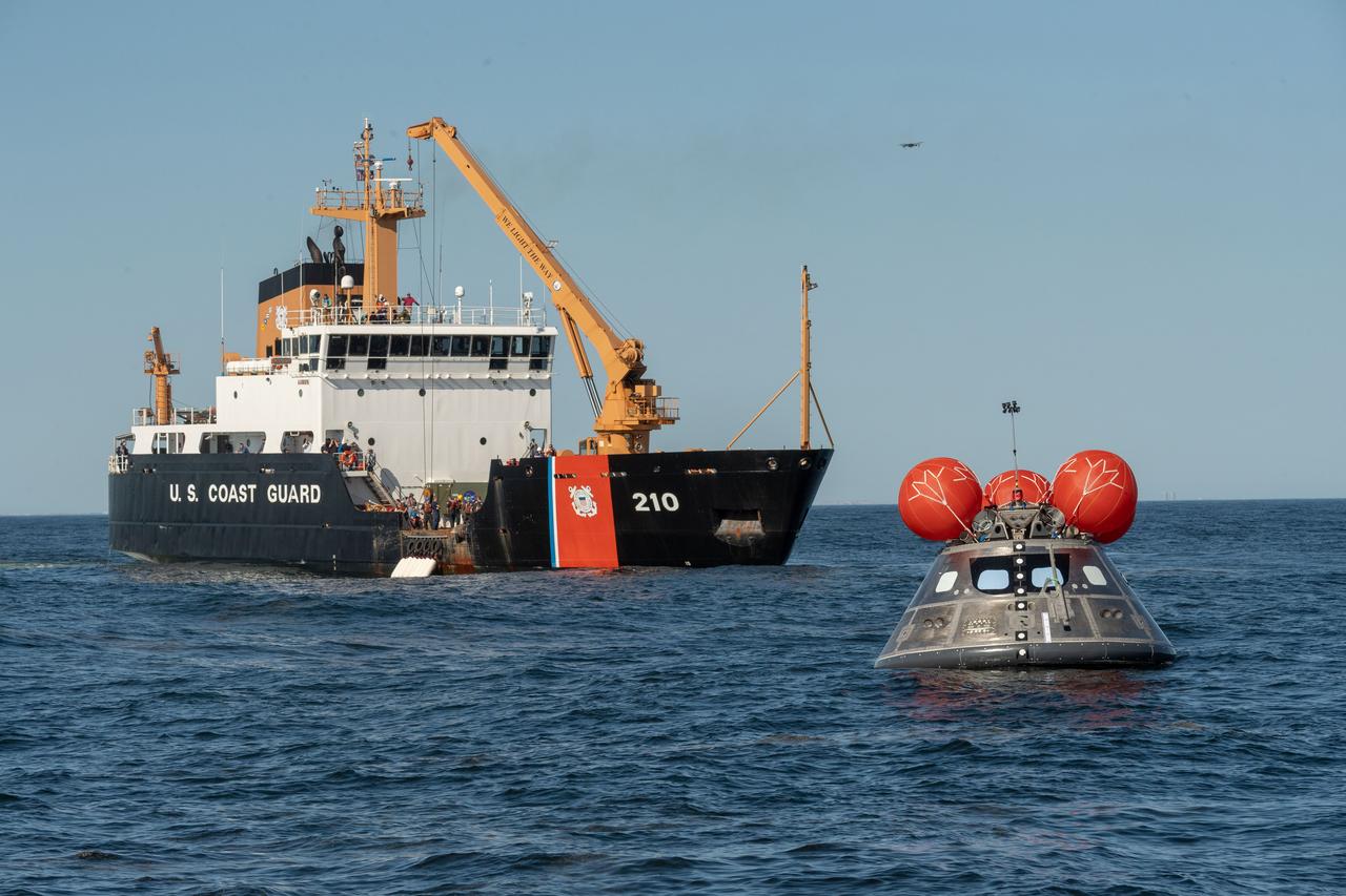 The Orion Crew Module Uprighting System (CMUS) and Neutral Buoyancy Laboratory team completed two successful sea tests off the coast of Galveston, Texas, Dec. 1-3, 2018. CMUS is designed to inflate five bags after the Orion spacecraft and its crew splash down after returning from deep space missions, enabling the capsule to upright itself. NASA partnered with United States Coast Guard and Air Force and Texas A&M Galveston teams to perform the tests operations.