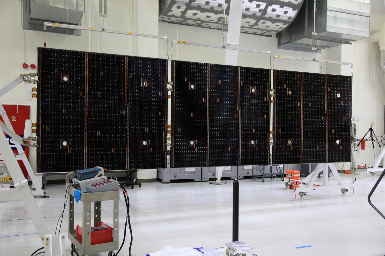 The crew and service module for Artemis I continue preparations for mating inside the Operations and Checkout (O&C) Building High Bay at Kennedy Space Center on March 21, 2019. Alongside, the pressure vessel for Artemis II is undergoing install of its secondary structure.