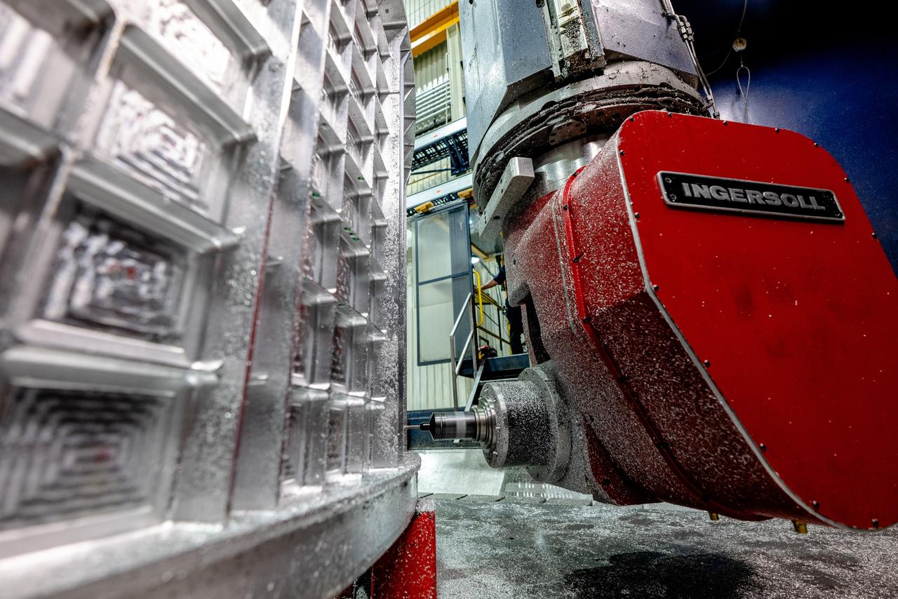 Machining of the tunnel, aft bulkhead, and barrel for the Artemis III Orion pressure vessel takes place at Ingersoll Machine Tool, Inc. in Rockford, Illinois on Sept. 28, 2020.
