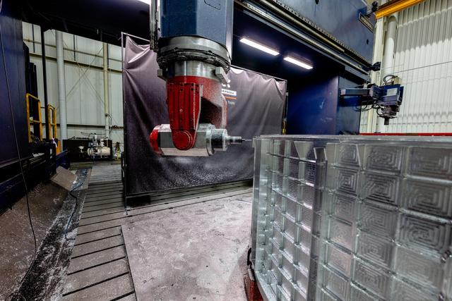 NASA image: Artemis III machining at Ingersoll Machine Tool, Inc.