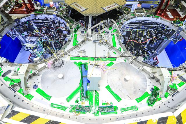 NASA image: Artemis III service module